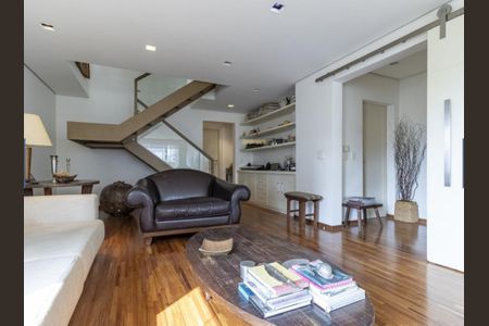 Apartamento para alugar com 6 quartos, 290m² em Itaim Bibi, São Paulo