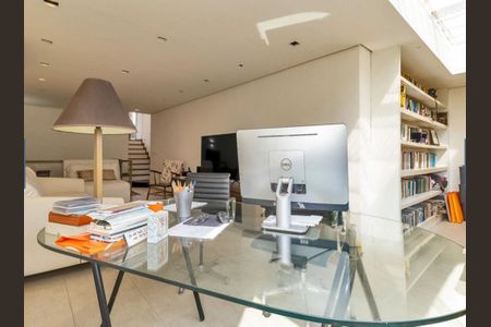 Apartamento para alugar com 6 quartos, 290m² em Itaim Bibi, São Paulo