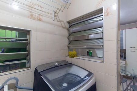 Casa à venda com 148m², 4 quartos e 1 vagaÁrea de Serviço 2