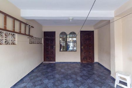 Garagem de casa à venda com 4 quartos, 148m² em Conjunto Residencial Sitio Oratorio, São Paulo