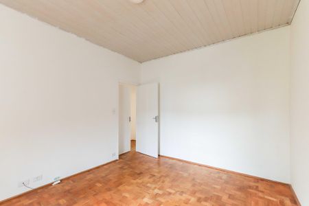 Casa para alugar com 210m², 3 quartos e 3 vagas Casa para alugar com 210m², 3 quartos e 3 vagasQuarto 2