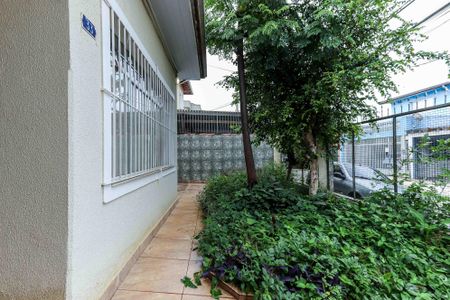 Casa para alugar com 210m², 3 quartos e 3 vagas Casa para alugar com 210m², 3 quartos e 3 vagasGaragem / Quintal