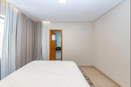 Apartamento para alugar com 110m², 2 quartos e 3 vagas Apartamento para alugar com 110m², 2 quartos e 3 vagasSuíte 1