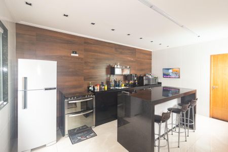 Casa para alugar com 100m², 2 quartos e 2 vagas Casa para alugar com 100m², 2 quartos e 2 vagasCozinha