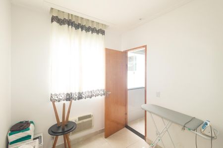 Casa para alugar com 100m², 2 quartos e 2 vagas Casa para alugar com 100m², 2 quartos e 2 vagasQuarto
