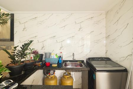 Casa para alugar com 100m², 2 quartos e 2 vagas Casa para alugar com 100m², 2 quartos e 2 vagasÁrea de Serviço