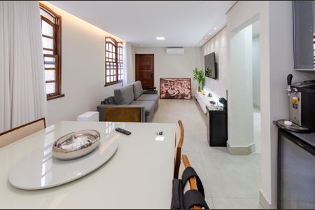 Sala de apartamento à venda com 3 quartos, 108m² em Santa Lúcia, Belo Horizonte
