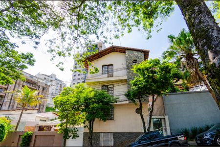 Apartamento à venda com 108m², 3 quartos e 2 vagasFachada