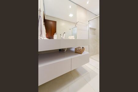 Apartamento à venda com 108m², 3 quartos e 2 vagasBanheiro social