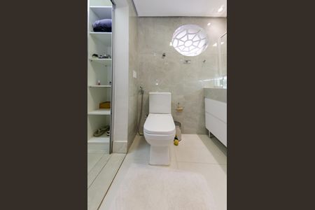 Apartamento à venda com 108m², 3 quartos e 2 vagasBanheiro suíte