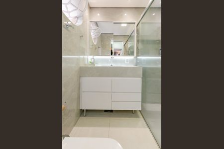 Apartamento à venda com 108m², 3 quartos e 2 vagasBanheiro suíte