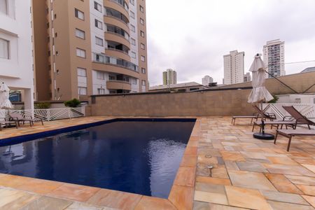 Apartamento à venda com 67m², 2 quartos e 1 vaga Apartamento à venda com 67m², 2 quartos e 1 vagaÁrea comum - Piscina
