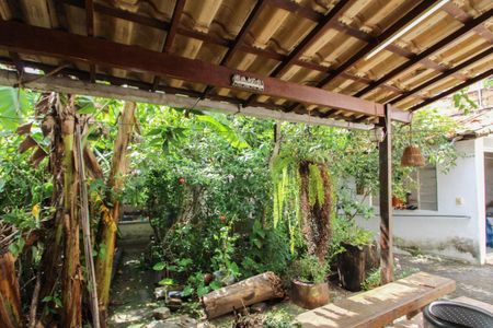 Casa à venda com 202m², 3 quartos e 3 vagasQuintal