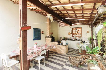 Casa à venda com 202m², 3 quartos e 3 vagasEspaço Gourmet