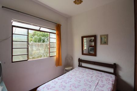 Casa à venda com 202m², 3 quartos e 3 vagasQuarto 2