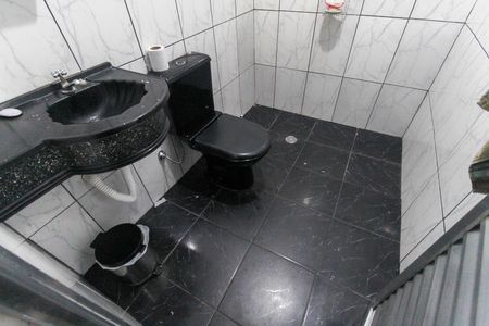Casa para alugar com 200m², 3 quartos e 1 vaga Casa para alugar com 200m², 3 quartos e 1 vagaBanheiro da Suíte