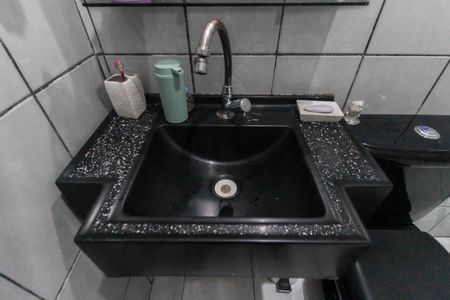 Casa para alugar com 200m², 3 quartos e 1 vaga Casa para alugar com 200m², 3 quartos e 1 vagaBanheiro da Suíte