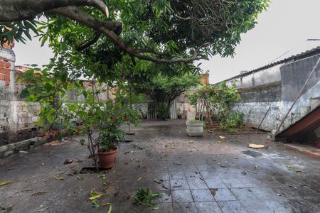 Casa para alugar com 200m², 3 quartos e 1 vaga Casa para alugar com 200m², 3 quartos e 1 vagaQuintal