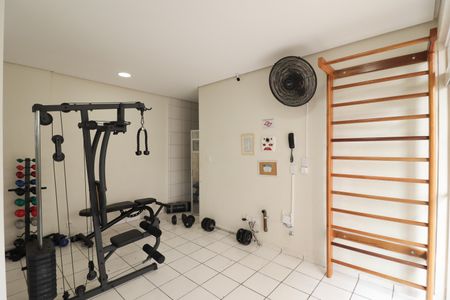 Apartamento à venda com 47m², 2 quartos e 1 vaga Apartamento à venda com 47m², 2 quartos e 1 vagaAcademia