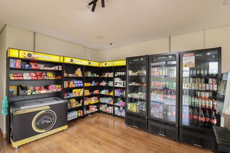 Apartamento à venda com 47m², 2 quartos e 1 vaga Apartamento à venda com 47m², 2 quartos e 1 vagaMercadinho