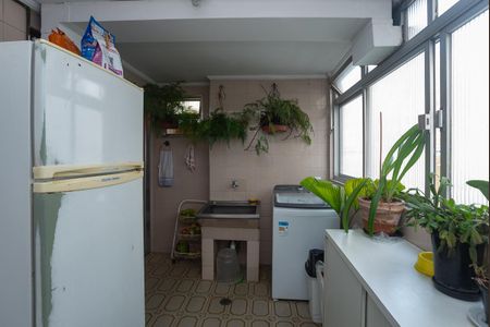 Apartamento à venda com 163m², 3 quartos e 2 vagas Apartamento à venda com 163m², 3 quartos e 2 vagasÁrea de Serviço