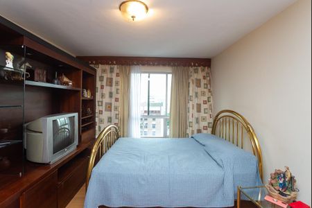 Apartamento à venda com 163m², 3 quartos e 2 vagas Apartamento à venda com 163m², 3 quartos e 2 vagasSuíte