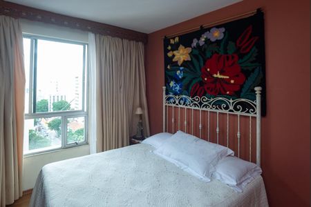 Apartamento à venda com 163m², 3 quartos e 2 vagas Apartamento à venda com 163m², 3 quartos e 2 vagasQuarto 1