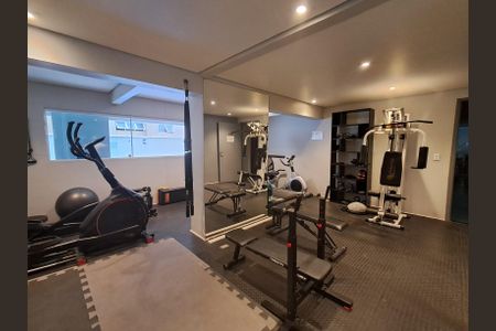 Apartamento à venda com 163m², 3 quartos e 2 vagas Apartamento à venda com 163m², 3 quartos e 2 vagasÁrea Comum