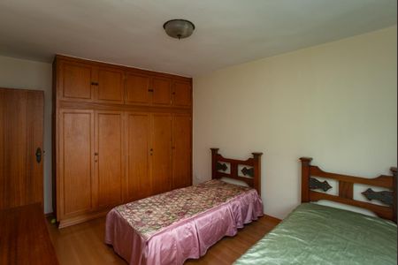 Apartamento à venda com 163m², 3 quartos e 2 vagas Apartamento à venda com 163m², 3 quartos e 2 vagasQuarto 2