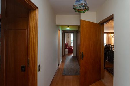 Apartamento à venda com 163m², 3 quartos e 2 vagas Apartamento à venda com 163m², 3 quartos e 2 vagasCorredor