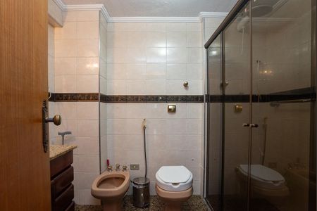 Apartamento à venda com 163m², 3 quartos e 2 vagas Apartamento à venda com 163m², 3 quartos e 2 vagasBanheiro Suíte