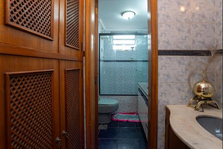 Apartamento à venda com 163m², 3 quartos e 2 vagas Apartamento à venda com 163m², 3 quartos e 2 vagasBanheiro Social