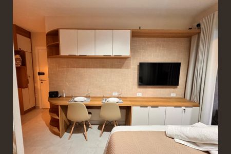 Sala/Quarto de apartamento para alugar com 1 quarto, 28m² em Vila Clementino, São Paulo