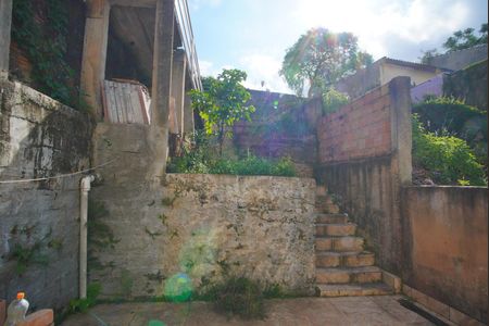 Casa à venda com 160m², 2 quartos e 2 vagasQuintal