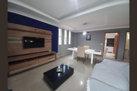 Sala de casa para alugar com 3 quartos, 200m² em Vila Valenca, São Vicente