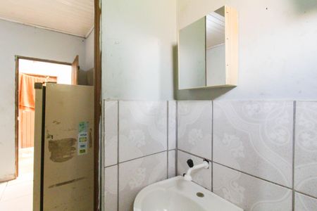 Banheiro de kitnet/studio para alugar com 1 quarto, 20m² em Mathias Velho, Canoas