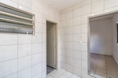 Cozinha de casa para alugar com 1 quarto, 30m² em Sítio do Piqueri, São Paulo