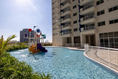 Apartamento à venda com 72m², 2 quartos e 2 vagasÁrea comum - Piscina