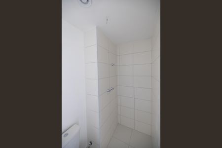 Apartamento à venda com 72m², 2 quartos e 2 vagasBanheiro da suite 1