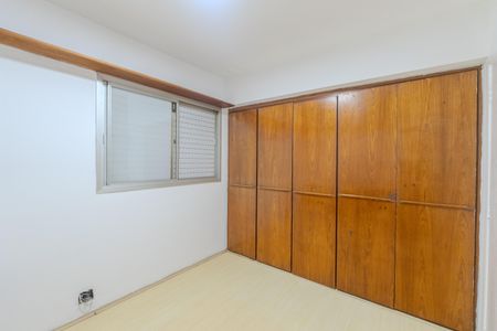 Quarto 1 de apartamento para alugar com 2 quartos, 56m² em Cerqueira César, São Paulo