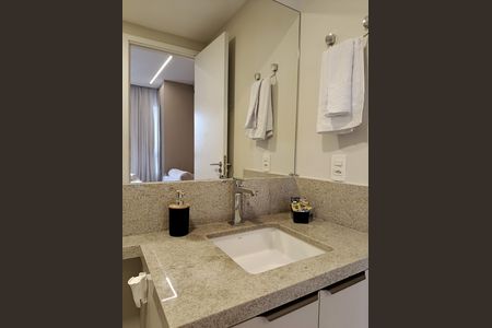 Studio à venda com 28m², 1 quarto e sem vaga Studio à venda com 28m², 1 quarto e sem vagaBanheiro