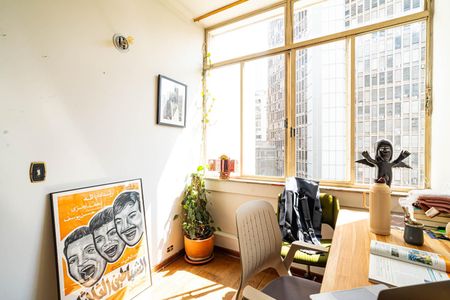 Apartamento à venda com 153m², 2 quartos e sem vaga Apartamento à venda com 153m², 2 quartos e sem vagaSala