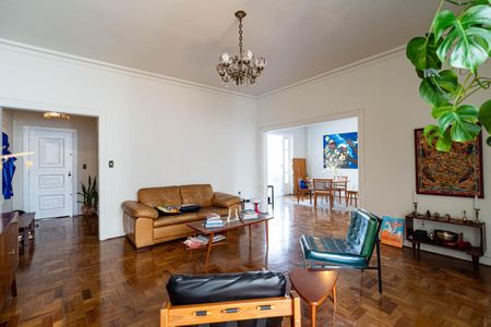 Apartamento à venda com 153m², 2 quartos e sem vaga Apartamento à venda com 153m², 2 quartos e sem vagaSala