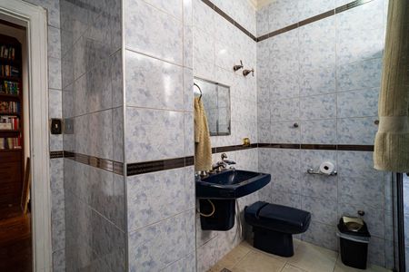 Apartamento à venda com 153m², 2 quartos e sem vaga Apartamento à venda com 153m², 2 quartos e sem vagaBanheiro