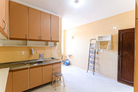 Apartamento à venda com 83m², 2 quartos e 2 vagas Apartamento à venda com 83m², 2 quartos e 2 vagasCozinha