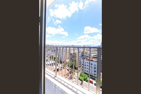 Apartamento à venda com 83m², 2 quartos e 2 vagas Apartamento à venda com 83m², 2 quartos e 2 vagasVaranda Quarto - Suíte