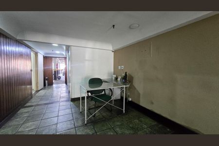 Apartamento à venda com 83m², 2 quartos e 2 vagas Apartamento à venda com 83m², 2 quartos e 2 vagasHall social