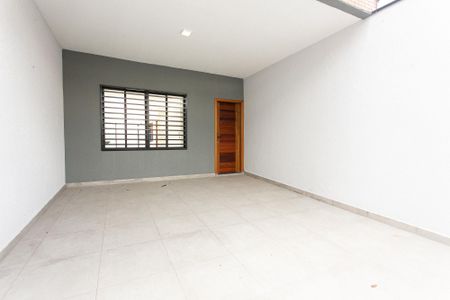 Casa à venda com 131m², 3 quartos e 4 vagas Casa à venda com 131m², 3 quartos e 4 vagasGaragem