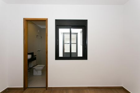 Casa à venda com 131m², 3 quartos e 4 vagas Casa à venda com 131m², 3 quartos e 4 vagasSuíte 2