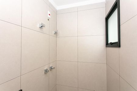 Casa à venda com 131m², 3 quartos e 4 vagas Casa à venda com 131m², 3 quartos e 4 vagasBanheiro da Suíte 2